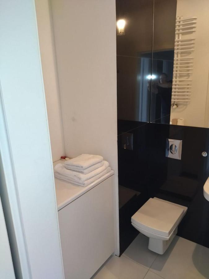 House4You Apartament Sakura Airport Chopin Varsovia Exterior foto